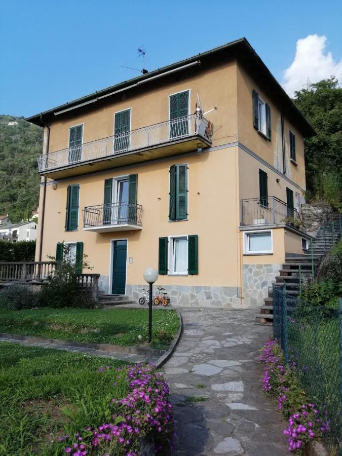 Casa Vittoria Apartment Dervio Bagian luar foto