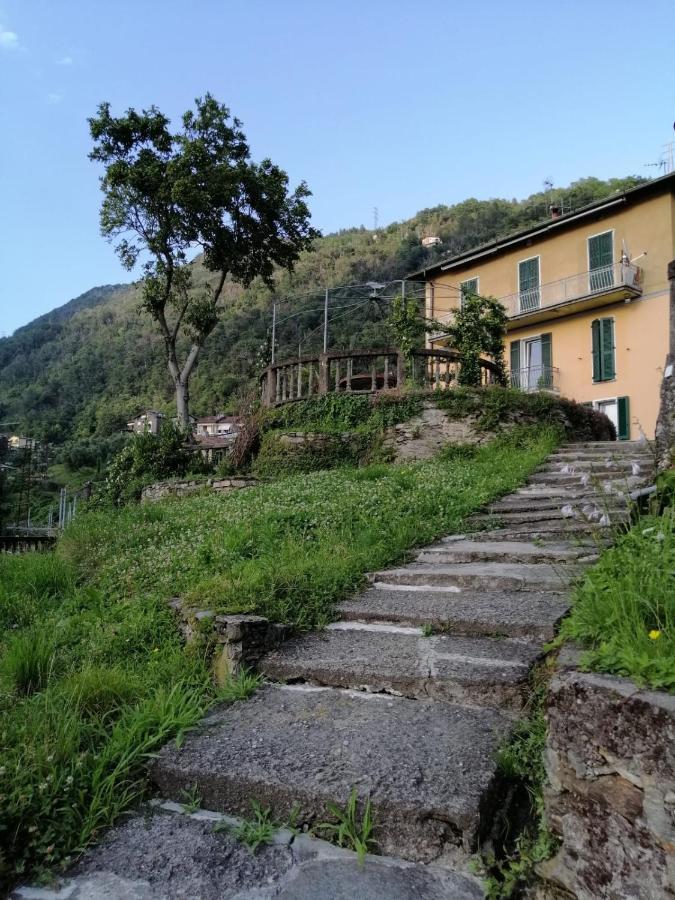 Casa Vittoria Apartment Dervio Bagian luar foto