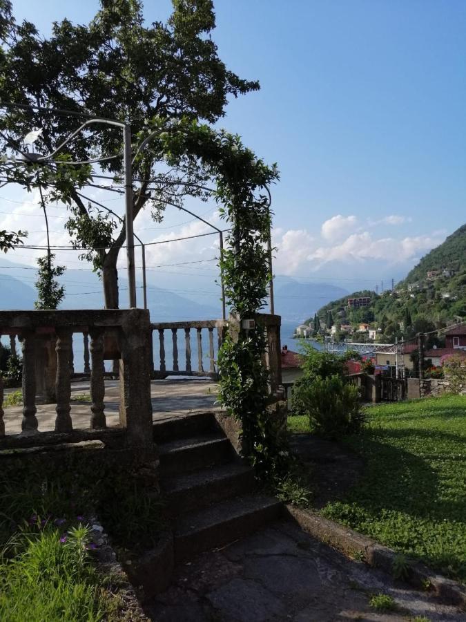 Casa Vittoria Apartment Dervio Bagian luar foto