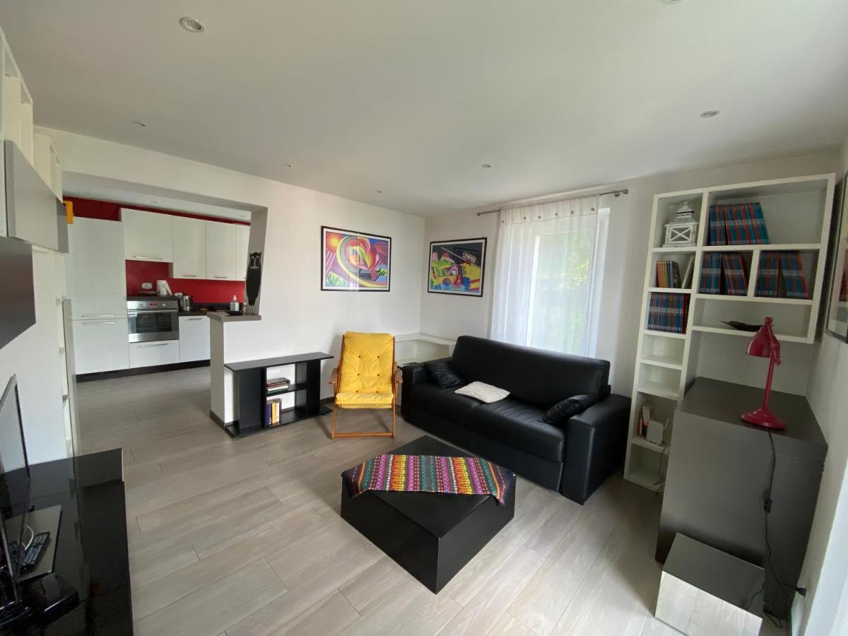 Casa Vittoria Apartment Dervio Bagian luar foto