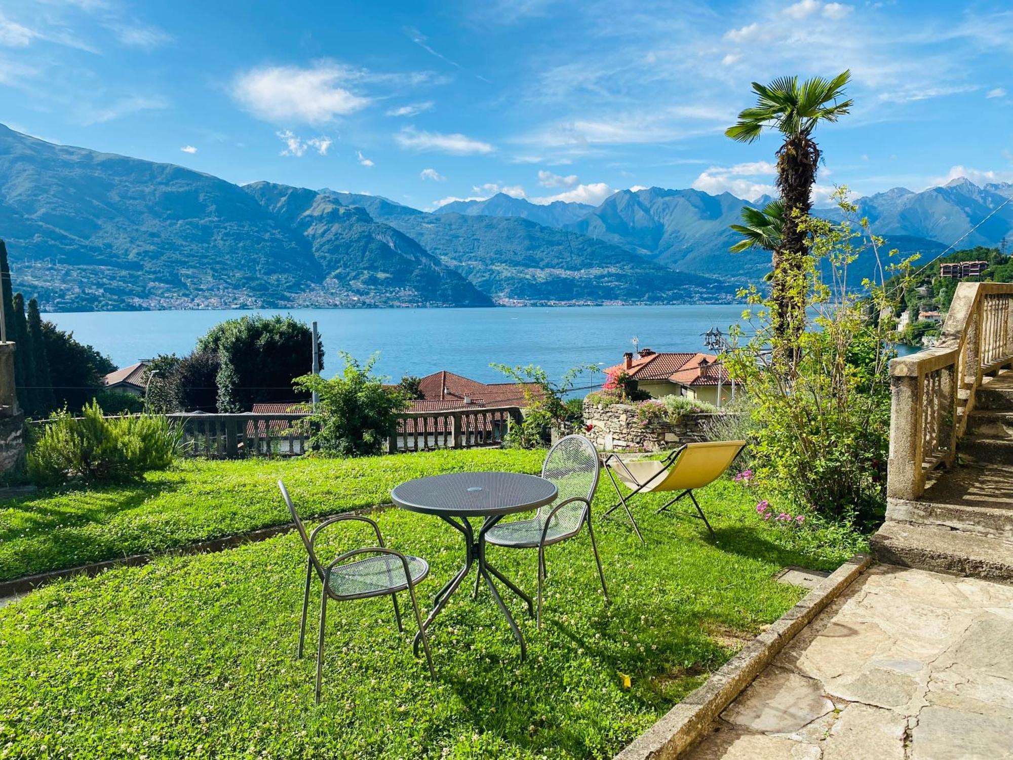 Casa Vittoria Apartment Dervio Bagian luar foto